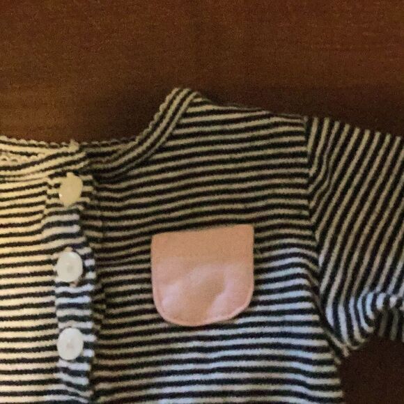 carters  Infant one Piece Outfit - Picture 2 of 3